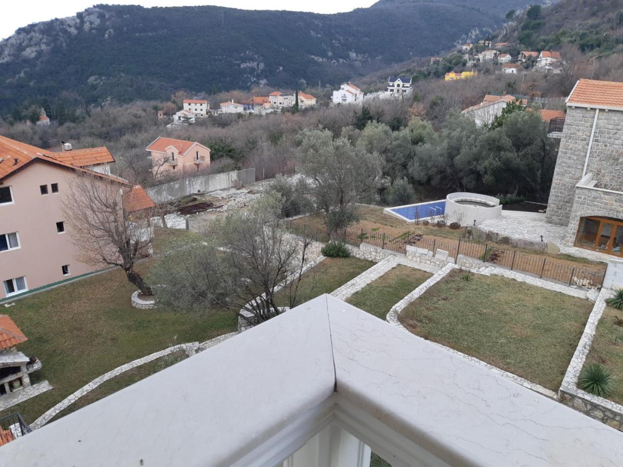Vila Oaza Markovici بودفا المظهر الخارجي الصورة
