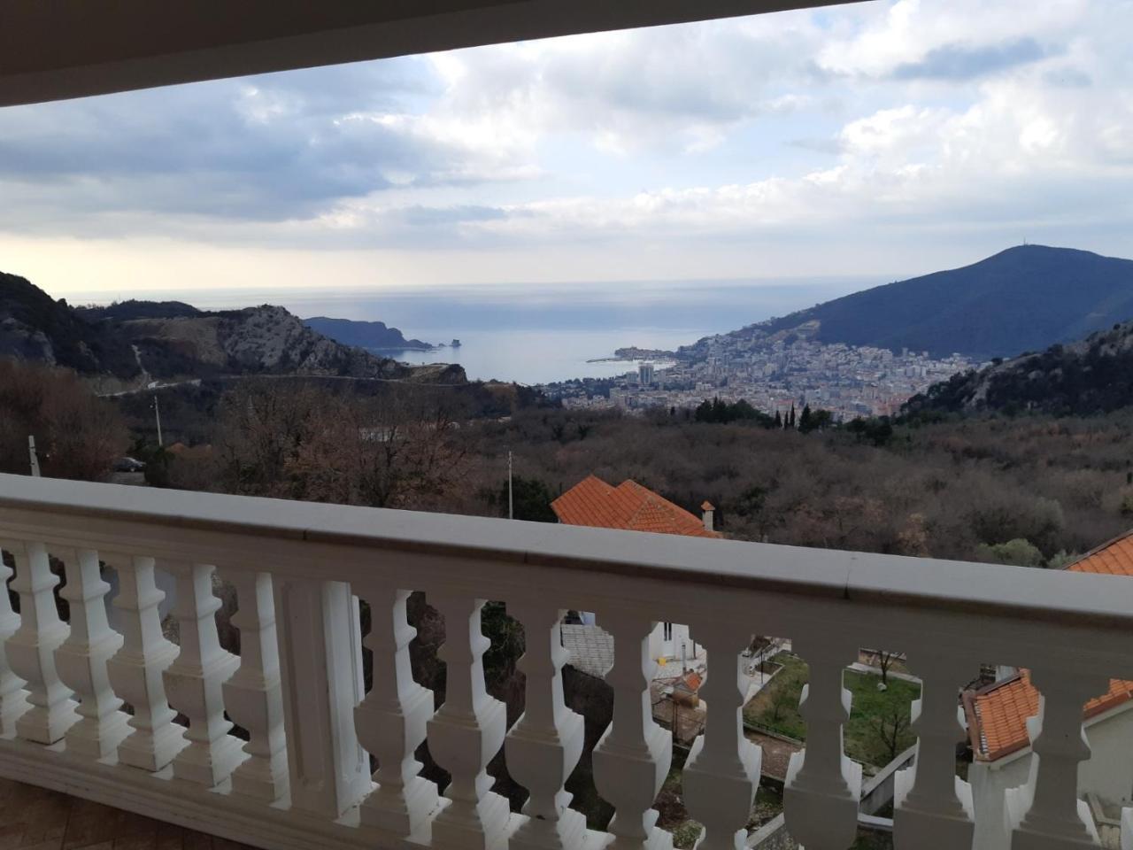 Vila Oaza Markovici بودفا المظهر الخارجي الصورة